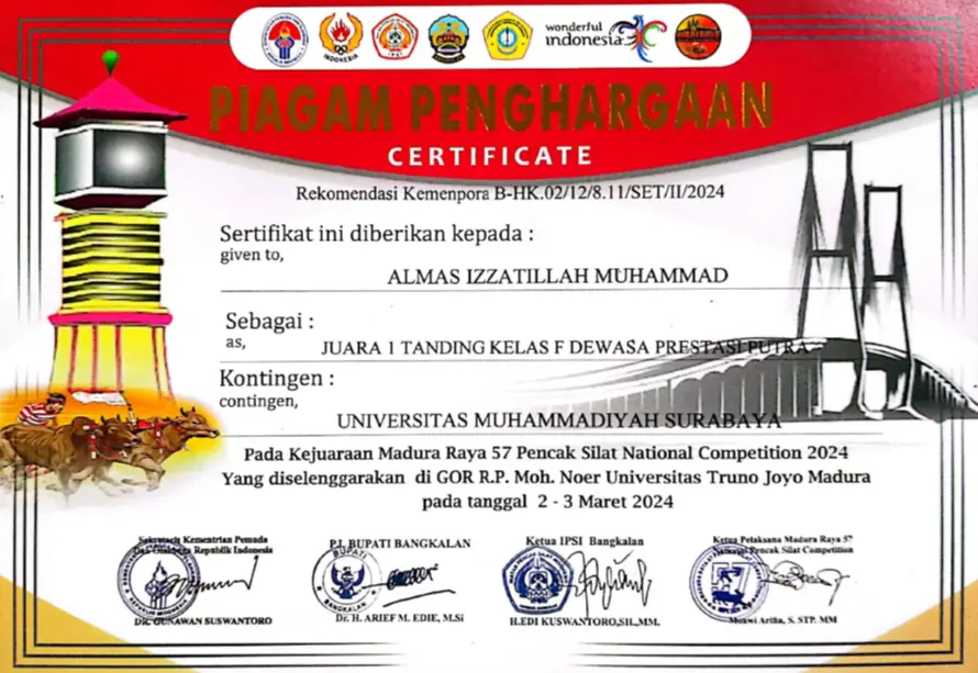 Foto Penghargaan dan Prestasi Juara I Fighter Under A Putra Kejuaraan Madura Raya