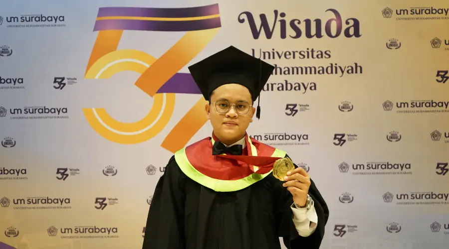 Gambar Berita Cerita Zakky Al Abror, Mahasiswa FK UMSurabaya Raih IPK Sempurna 3,99 , Ini Tips Belajarnya