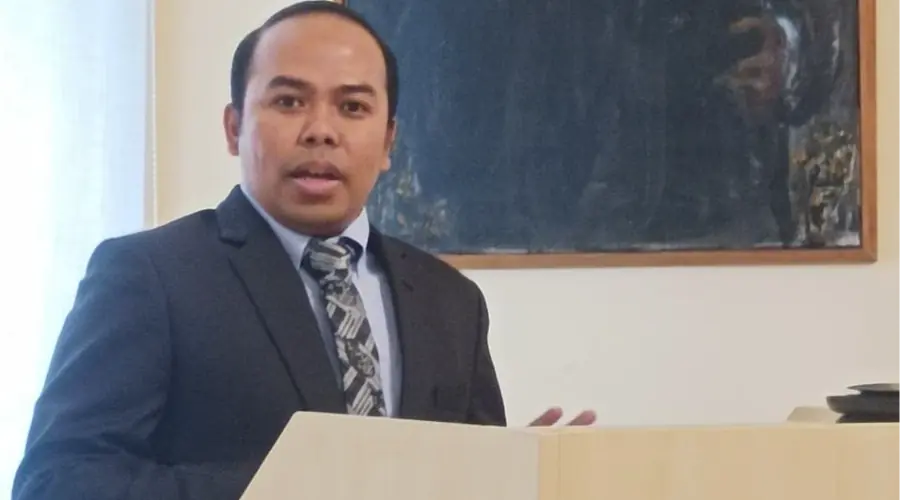 Berita Terbaru Dekan FPKS Umsura Raih Pro Laudanda Promotione Award 2026 dari University of Szeged Hungaria