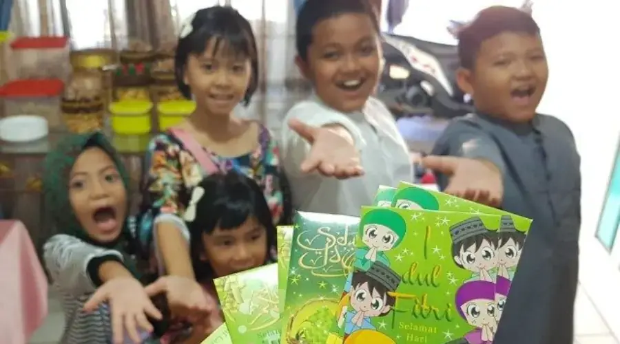 Artikel Dosen UMSURA : Begini Cara Ajari Anak Kelola Angpau Lebaran dengan Bijak Sesuai Usia