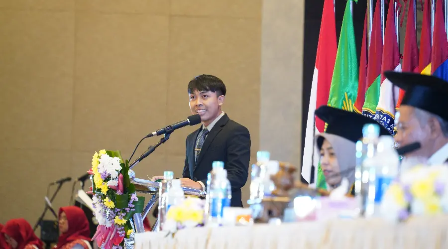 Gambar Berita Dosen UMSURA Raih Penghargaan Ilmuwan Dunia Bidang Ekokritik dan Humaniora Lingkungan dari Amerika Serikat