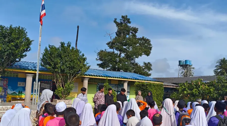 Gambar Berita Empat Mahasiswa UMSurabaya Ikuti Magang Internasional di Yala, Thailand