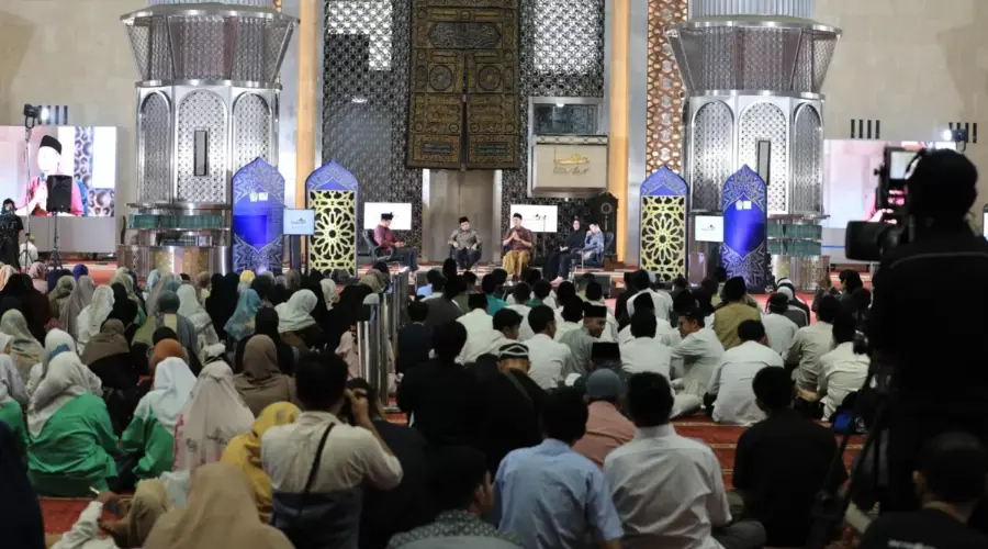 Gambar Artikel I’tikaf Ramai Diminati Gen Z, Pakar Sebut Anak Muda Sedang Mencari Ruang Tenang