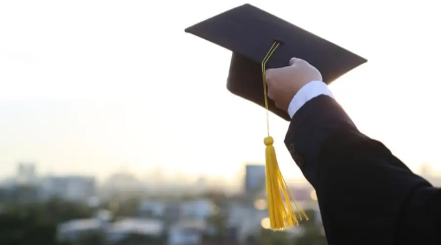 Gambar Artikel Kemendiktisaintek Bakal Tutup Prodi Kurang Relevan, Ini Kata Pakar UMSURA