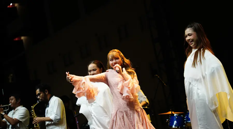 Berita Terbaru Konser Ghea Indrawari di Umsura Himpun Rp53,7 Juta untuk Korban Bencana NTT