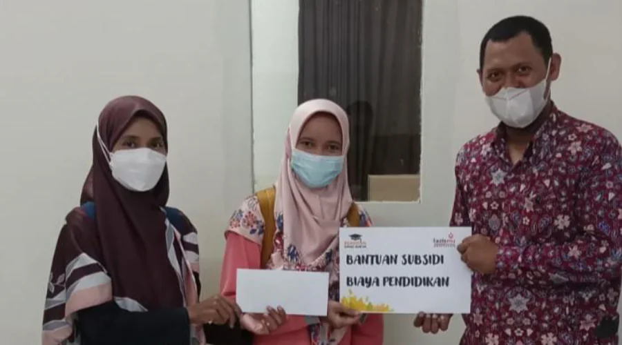 Gambar Berita Lazismu UM Surabaya Berikan Bantuan Kepada Mahasiswa