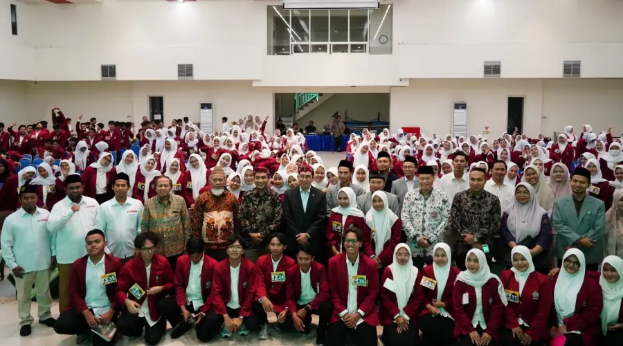 Gambar Berita Menteri Kebudayaan RI, Fadli Zon jadi Pembicara  Baitul Arqom Mahasiswa UMSURA, Tegaskan Indonesia sebagai Pusat Kebudayaan Dunia