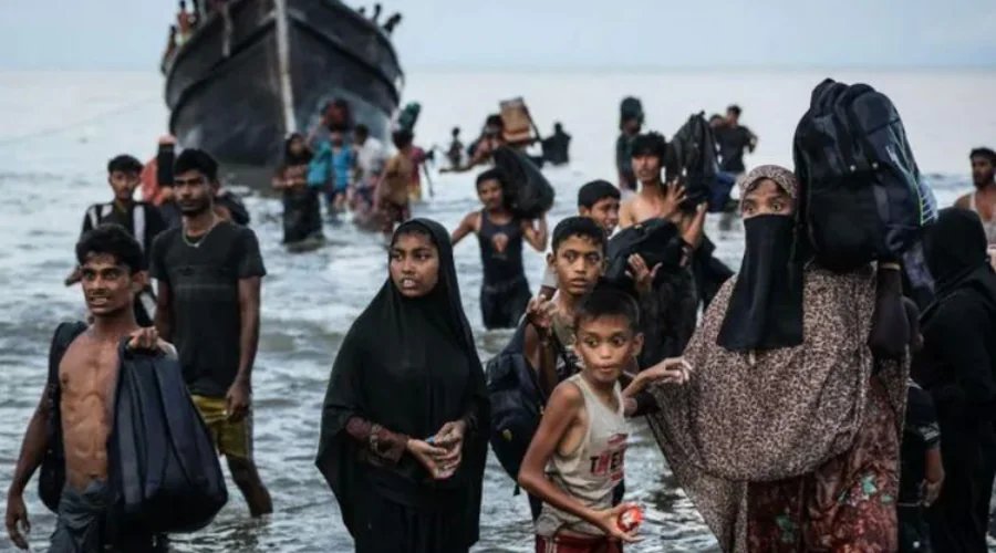 Gambar Artikel Pakar Hukum Internasional UM Surabaya Peringatkan Tentang Hak Pengungsi Rohingya