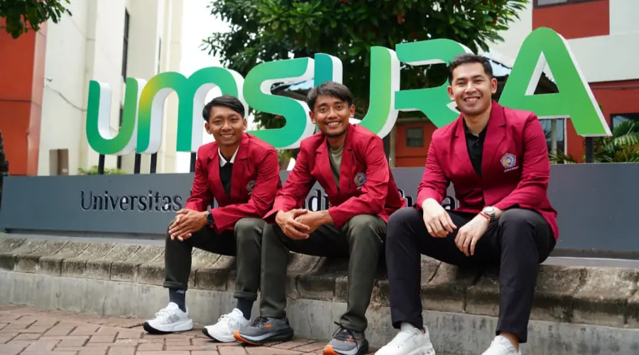 Gambar Berita Pebulutangkis Nasional dan Dua Atlet Balap Sepeda Resmi Daftar Kuliah di UMSURA