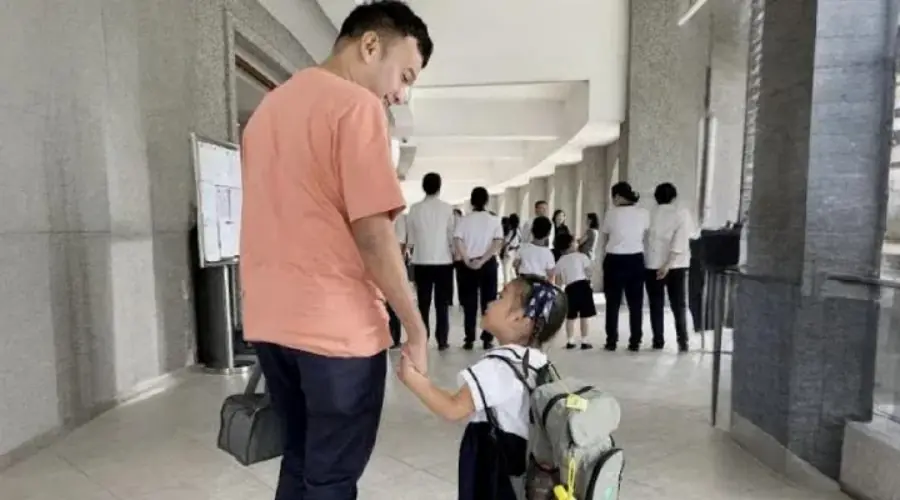 Gambar Artikel Pemerintah Resmi Terbitkan Aturan Ayah Antar Anak ke Sekolah, Ini Kata Pakar UM Surabaya
