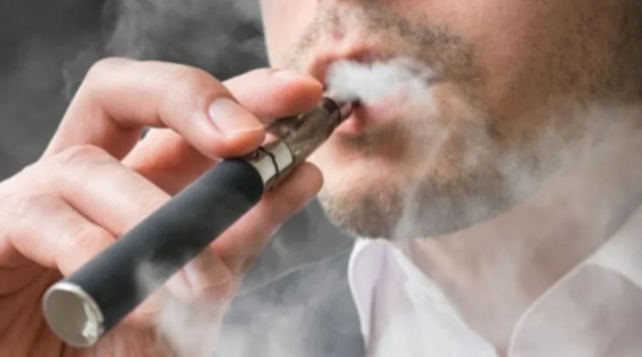 Gambar Artikel Pengguna Vape di Kalangan Remaja Indonesia Meningkat, Dosen UM Surabaya Ingatkan Hal Ini