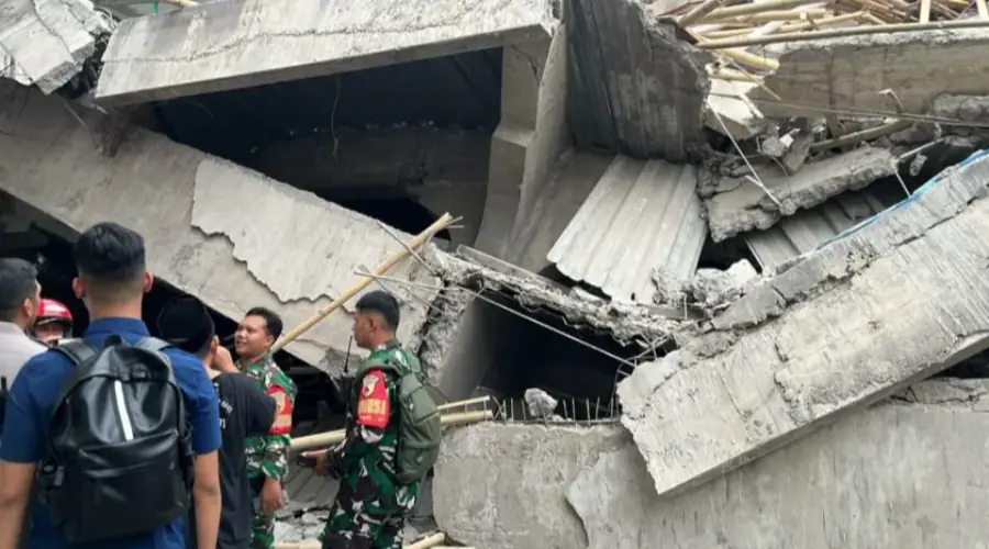 Gambar Artikel Ponpes Al Khoziny Ambruk, Ahli Sipil UMSurabaya Ingatkan Pentingnya Perhitungan Teknik dan Mutu Material