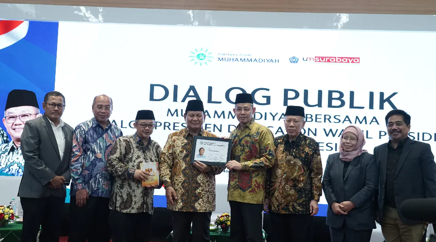 Gambar Berita Prabowo Terima Anggota Kehormatan Muhammadiyah di UM Surabaya