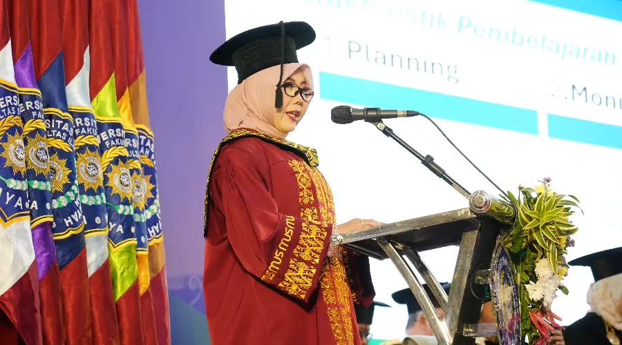 News Raih Beasiswa Penuh dari S1 hingga S3, Ini Perjalanan Prof. Lina Listiana Guru Besar Pembelajaran Metakognitif UMSURA