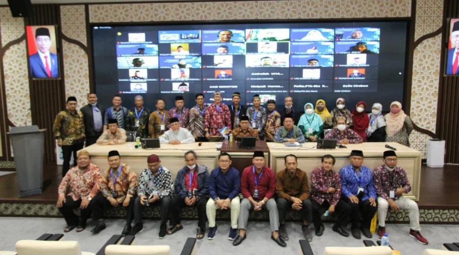 Gambar Berita Reaktualisasi Pendidikan AIK, LPAIK UM Surabaya Ikuti Munas Ke 1