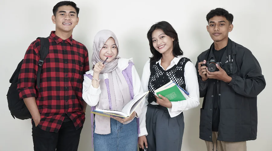 Gambar Berita Siswa 5 Besar Juara Kelas Merapat, Ada Beasiswa Undangan dari UM Surabaya