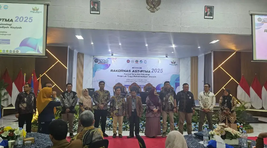 Gambar Berita Tiga Dosen Teknik UMSurabaya Borong Penghargaan di AST PTMA 2025