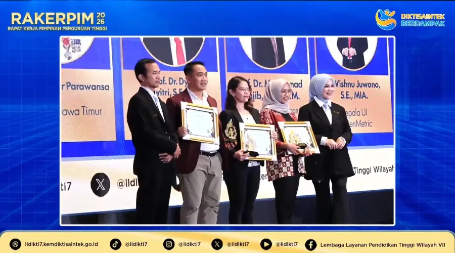Gambar Berita Umsura Raih Anugerah Kampus Unggul 2026 untuk Kategori Hibah Pengabdian Masyarakat Terbanyak dari LLDIKTI VII