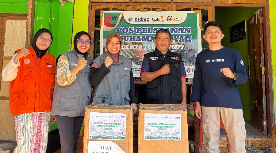Gambar Berita Umsura Salurkan Dua Alat Filtrasi Air untuk Penyintas Bencana di Riung NTT
