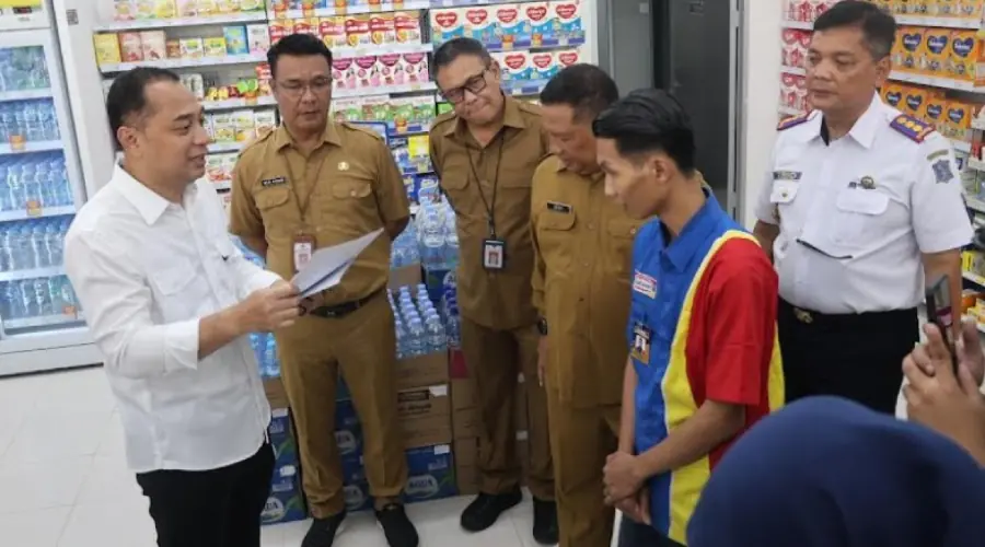 Gambar Artikel Wali Kota Surabaya Eri Cahyadi Tegas Brantas Jukir Liar, Ini Kata Pakar Hukum UM Surabaya 